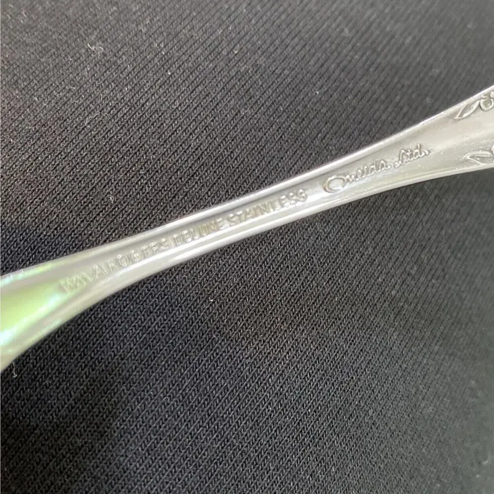 Flatware Service for 4 Rogers Oneida Mansfield Stainless Steel 20 pc Vintage 90s